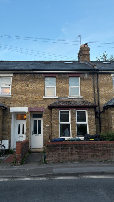 Large Double Bedroom 5 Mins from City Centre Main Photo
