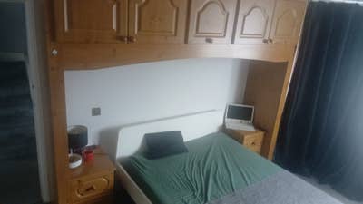 Room for rent Main Photo
