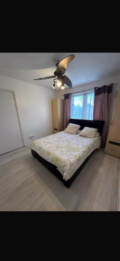A STEAL in London! Room share  Main Photo