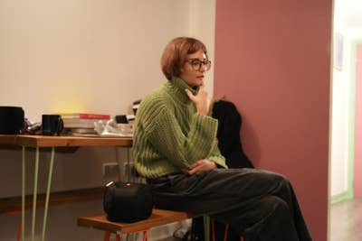 I am a female aged 25. I am looking for a dou... Main Photo