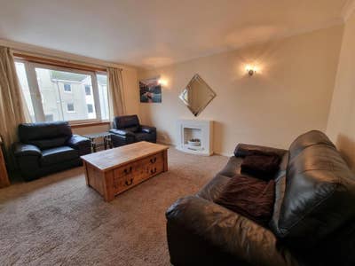 Spacious Double Rooms | 3-mins to ASV | near Uni Main Photo