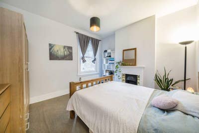 Double Bedroom -  In the perfect location Main Photo