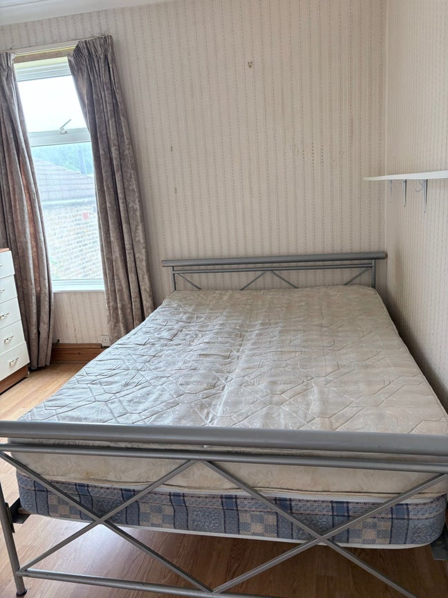 Double room to let Main Photo