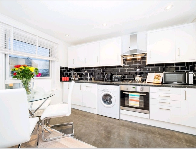 A spacious double room Main Photo