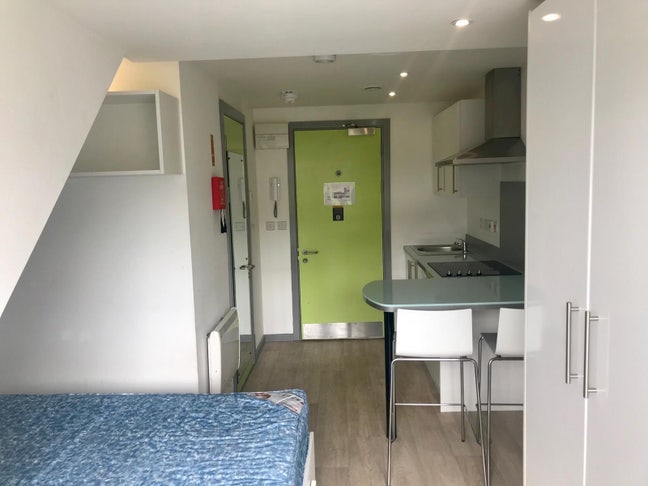 [2026/27] Studio Room Takeover – City Centre Main Photo