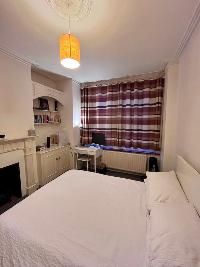Double Room available in Wimbledon Main Photo