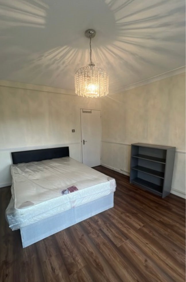 Double Room Available to Sublet - Holloway Road Main Photo