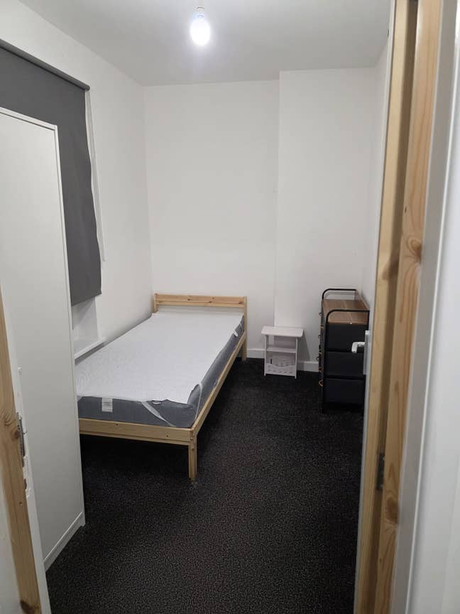 Fully Renovated Single Room - Bills inc  Gravesend Main Photo