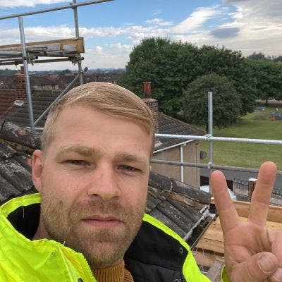 37 year old Male seeks a single or double room Main Photo