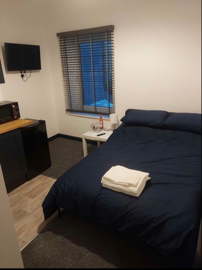Spacious Double Room with Private  Main Photo