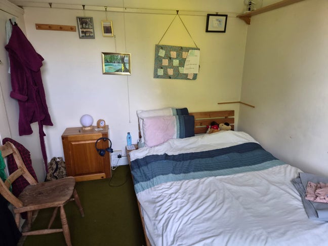 Double room & private living room in central Cam Main Photo