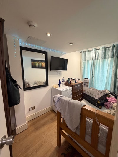 Double with Private Bathroom Near Fulham Broadway Main Photo