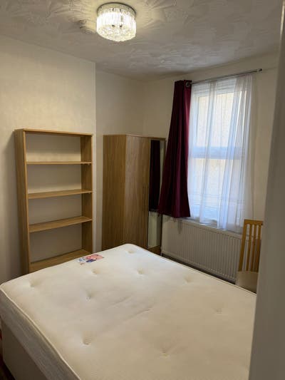 Double room with shared bathroom  Main Photo