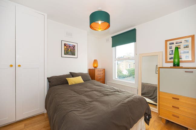 Double room in Brixton house  Main Photo