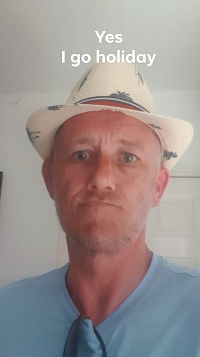47 year old Male seeks a single or double room Main Photo