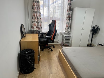 Lovely big double room  Main Photo