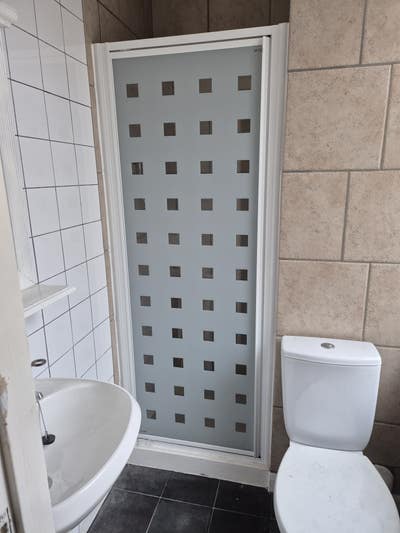 Large Rooms to let in houseshare Main Photo