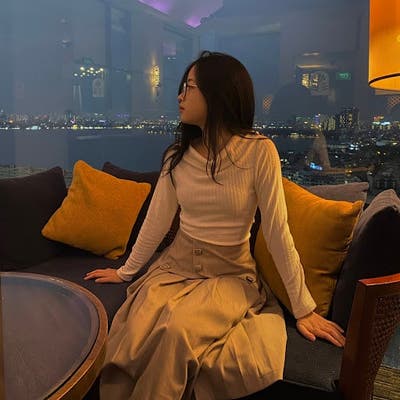 25 year old Female seeks a single or double room Main Photo