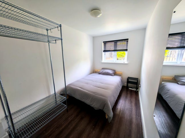 1 Room in SE9 Home Main Photo