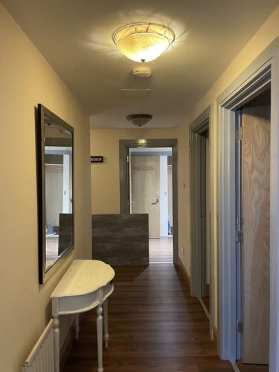 Suite room available for short term Main Photo