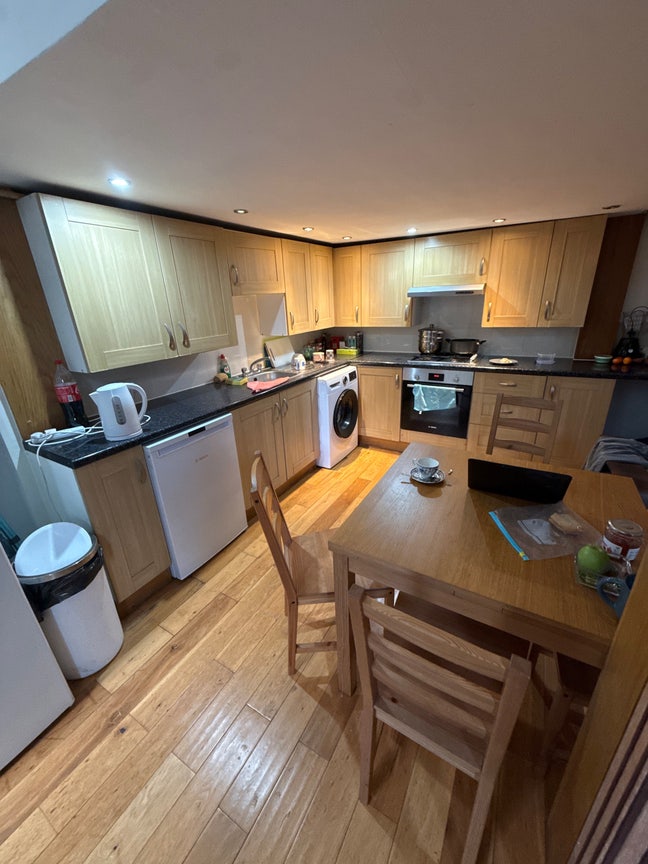 Double room for a rent Main Photo