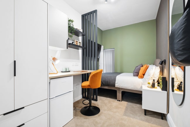 Stunning Double bedroom Coming Soon Main Photo