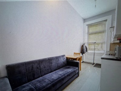 Includes Water 1st Floor 1 Bed Flat Open Plan  Main Photo