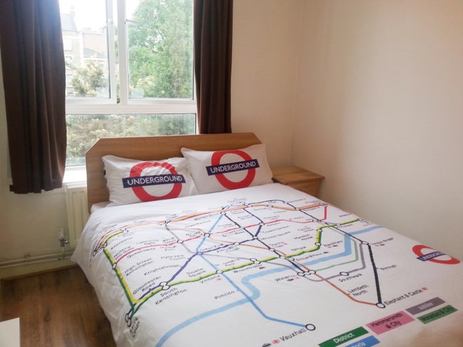 Short/Long Term Double Room Available in Vauxhall Main Photo