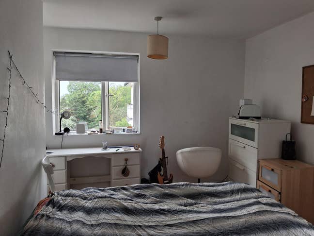 Room transfer (Lease ends in late August), &pound;700PCM Main Photo