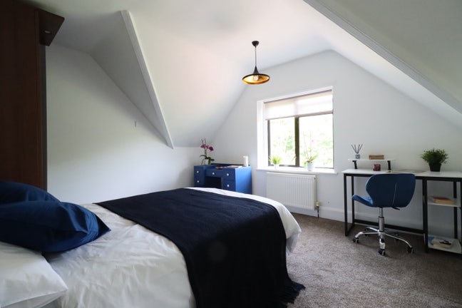 Limited Offer - Double Rooms in Eltham Main Photo