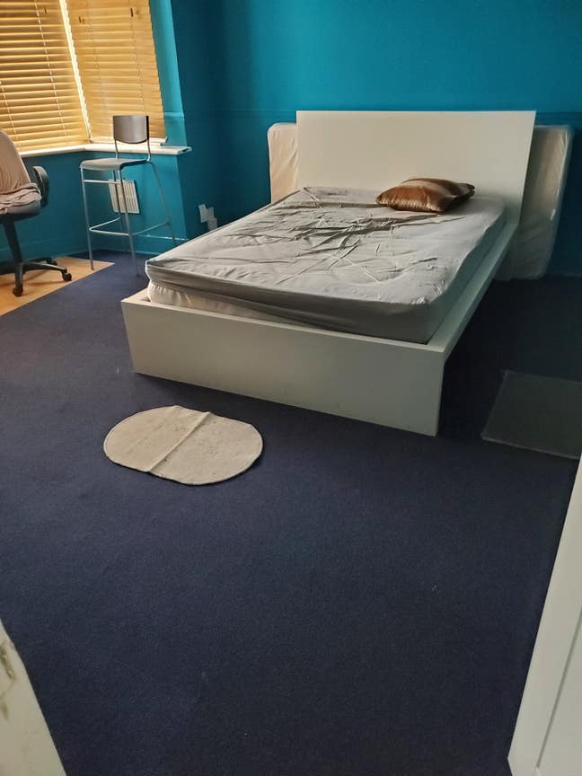 Single Rooms for Rent Main Photo