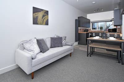 1-Bed Furnished Apartment Burton | &pound;750 PCM Main Photo