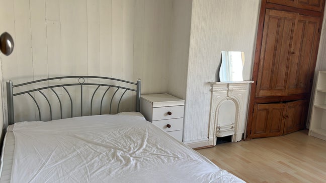 Double Room in Moldgreen Main Photo
