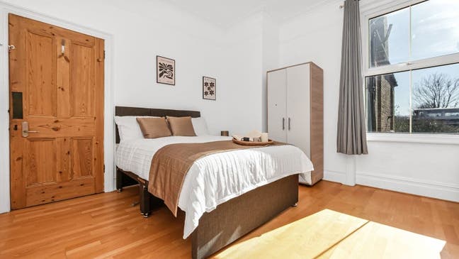Double room - W4 - Turnham green  Main Photo
