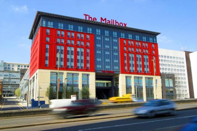 Mailbox Penthouse City Centre No Deposit Main Photo