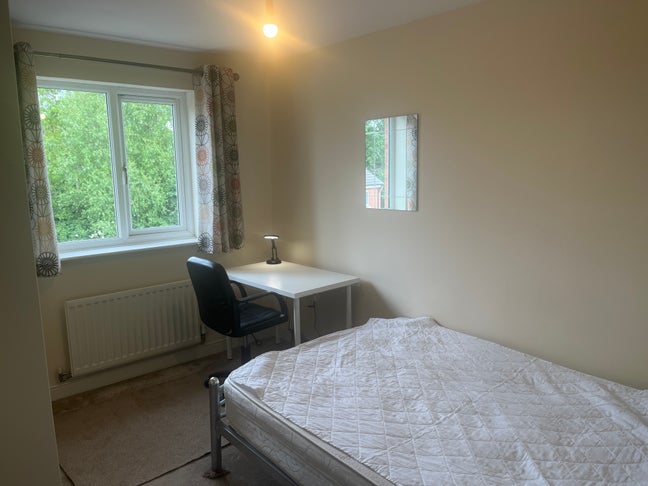 &pound;395 excellent double room. Main Photo