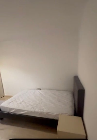 Room for Rent Main Photo