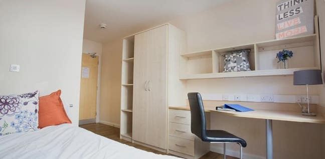 Spare en suite room on Heald Grove, Manchester Main Photo