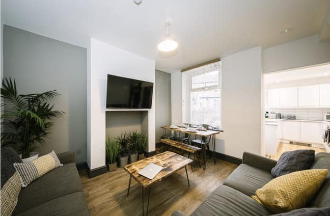🌟 Move into Your Perfect Lancaster Home. Main Photo