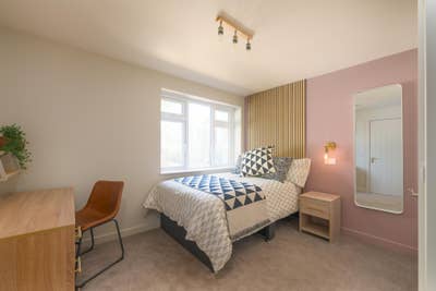 🏡 Brand New House Share! Ready For You, Now! 🏡 Main Photo