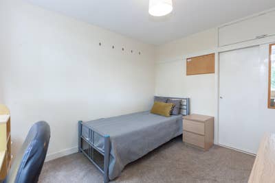 Single room available now in Headington  Main Photo