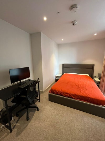 Large double room Main Photo