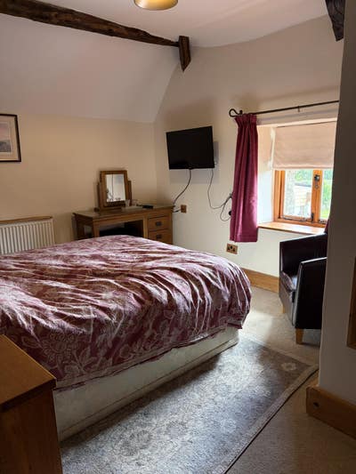  King size en suite room on a family farm Main Photo