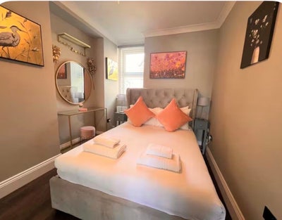 One bedroom flat Main Photo
