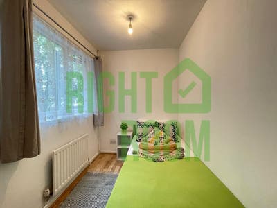 5-Bed Townhouse | 3 Bath | July Move in | N17 Main Photo