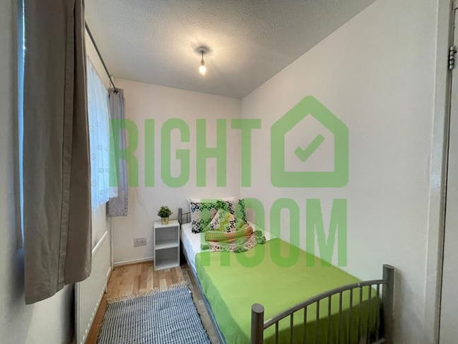 5-Bed Townhouse | 3 Bath | July Move in | N17 Main Photo