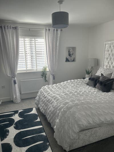 Lovely Double Bedroom to rent  Main Photo