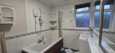 Large twin room near station Main Photo