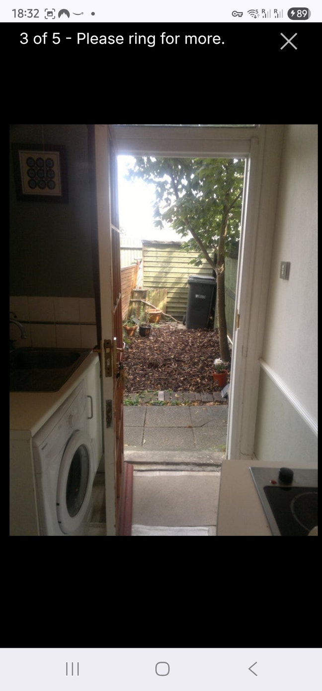 Fully Self Contained Studio 2 Mins Walk Thameslink Main Photo