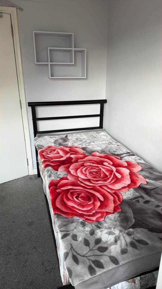Single Room to Let, Gravesend All Inc Main Photo